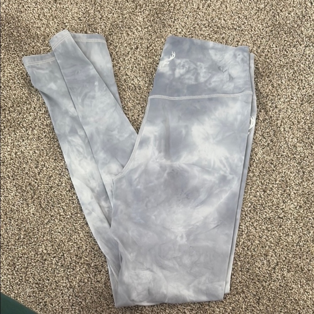 Bucked Up Gray & silver marbled leggings
